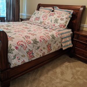 Full/Queen Comforter Set